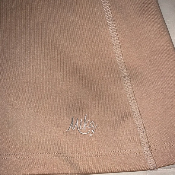 Mila Yoga Wear Top, Large Nude Bra Top, Tie Back - Picture 3 of 11